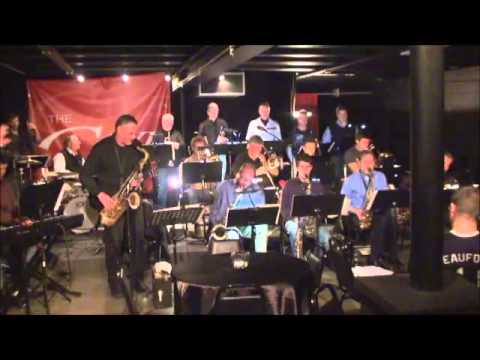 The Establishment performing When I Fall In Love